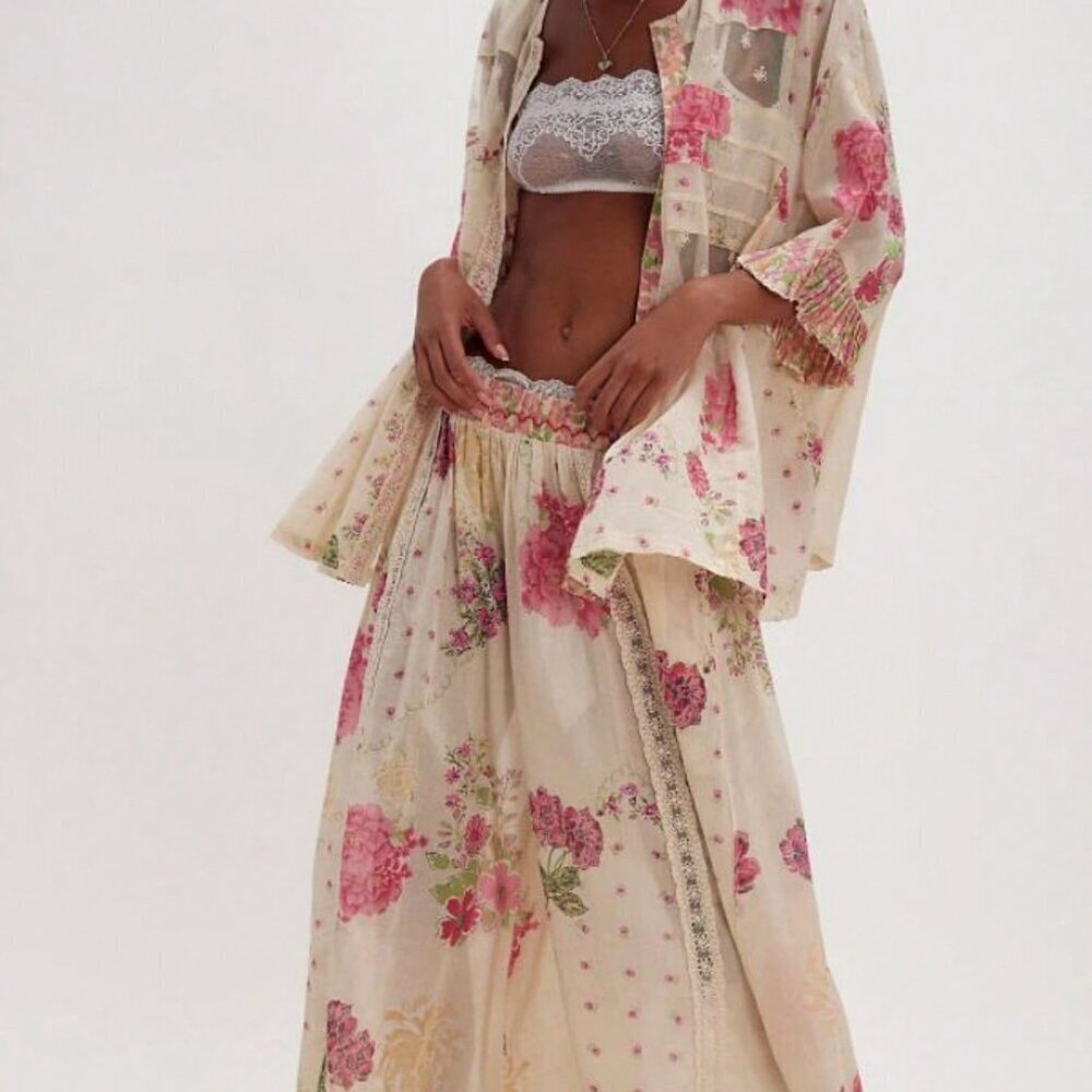 Champagne Boho Women's Casual Flower Print Wide Leg Pants - Picture 1 of 3